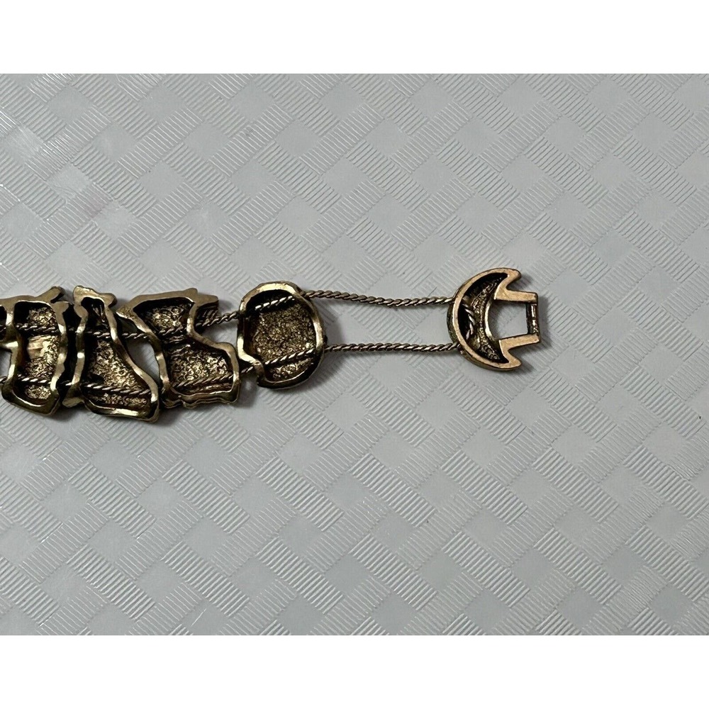 Vintage Slide Safari Animals Charm Bracelet Gold Tone Metal - Picture 13 of 13